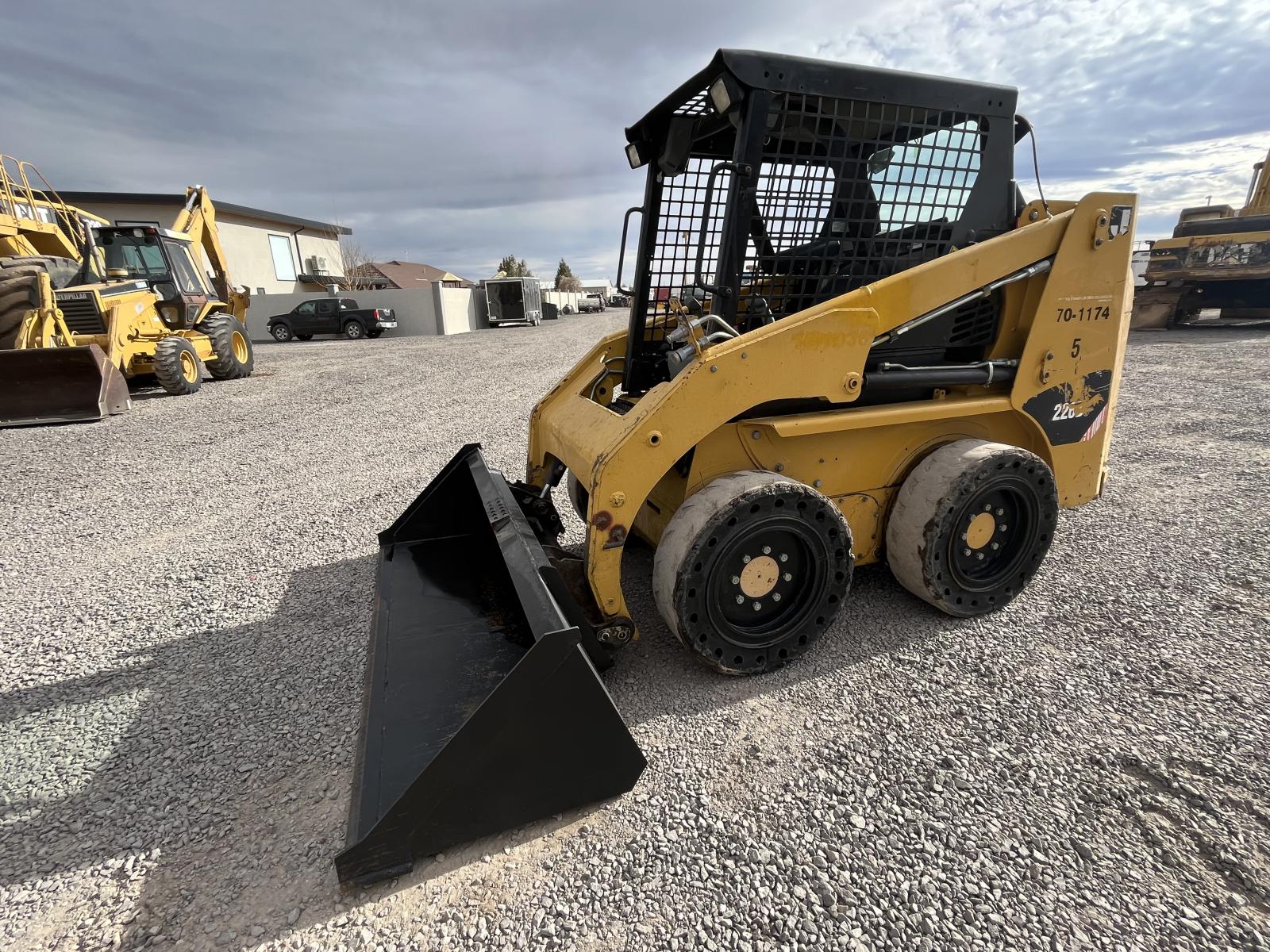 ./imagenes/INVOICE/2019/16885/MINICARGADOR CATERPILLAR 226B3 (16).JPG